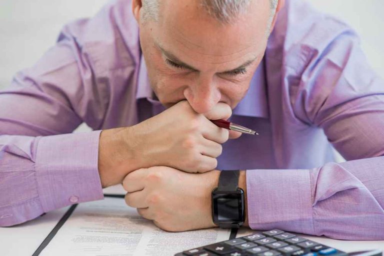 ¿Cuáles son los riesgos de dar crédito a los clientes?
